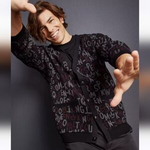 Royalty by Maluma Men's Relaxed-Fit Text V-Neck Cardigan Large New